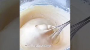 Кекс на сгущенном молоке с ягодами