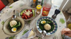 Кушаем хинкали как в Азии 🇬🇪 😋