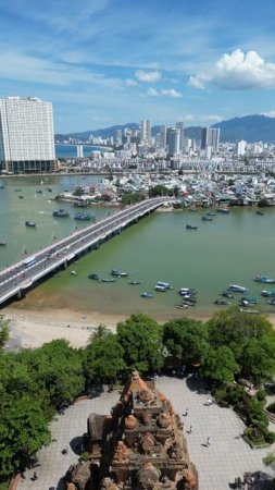 Нячанг с высоты и изнутри: будда, башни и источники -  Nha Trang in Motion