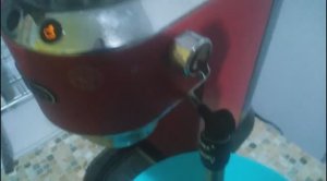 Чистка кофе машины мигает лампочка Кофеварка рожковая DeLonghi EC685