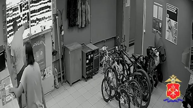 В Кемерове задержали налетчика, похитившего из ломбарда мобильные телефоны