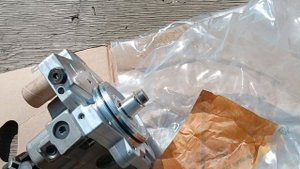 Собираем старушку 1999 года.  Я притираю клапана так, а вы как вам хочется. Митсубиси Спейс Стар