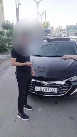 Нурафшон шаҳрида, автомобилига сирена мосламасини ўрнатиб олган эркатой ҳайдовчи аниқланди.