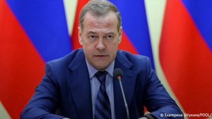 Дмитрий Медведев: «Украине нужна депаразитизация».