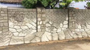 оформление забора на  лаче декоративный камень мастер Александр.