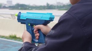 327653 Оружие Lanson Toys Узи водное со световыми эффектами и аккумулятором с 8лет в ассортименте