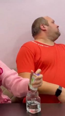 Оба хотели уйти гулять и не спалиться и добавились снотворное друг другу