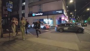Ночная жизнь в Бирмингеме, Великобритания, субботний вечер