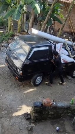 Что происходит? #humor #memes #humormemes #car #automobile #prank