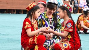 Как проходит летний отдых школьников в Таджикистане?