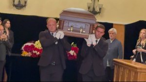 ВЫНОС ГРОБА с телом режиссёра Александры Митты🙏 Дом Литераторов. 17 Июля 2025. #вечнаяпамять