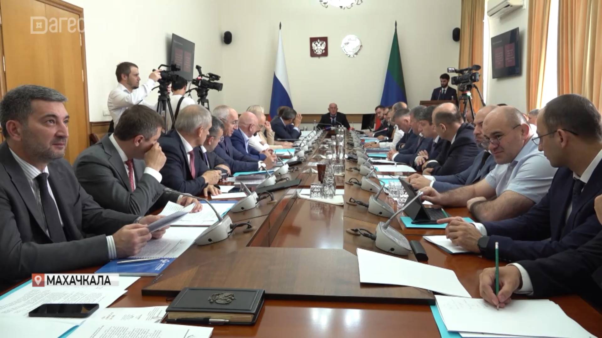 Под руководством Абдулмуслима Абдулмуслимова обсудили актуальные вопросы туристического сезона