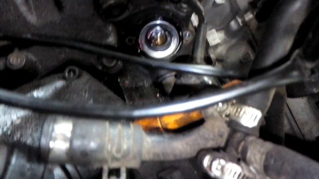 Volkswagen Passat B5 ЗАМЕНА КОРПУСА ТЕРМОСТАТА смотреть онлайн