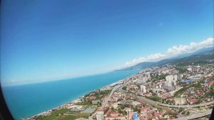 Взлет самолета в Сочи и в Перми