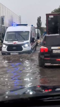💦Тем временем дороги в Подольске затопило💦