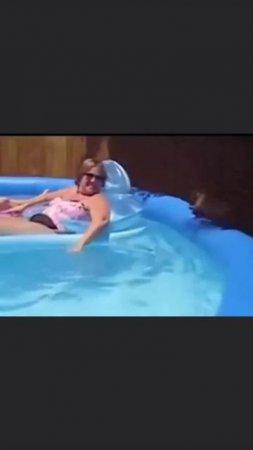 Когда не хочешь мочить лапки