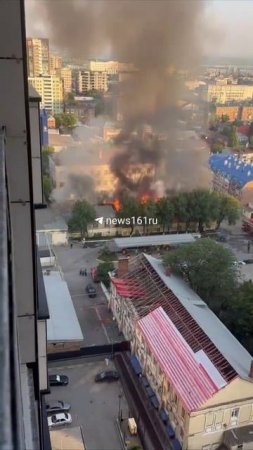 Ещё кадры сильного пожара в воинской части на Красноармейской. 🙊