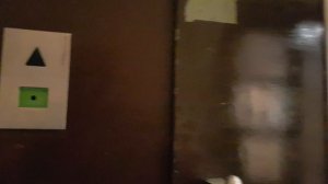 Берлин, отель LebenQuelle, старый лифт. Axel-Springer-Straße 42