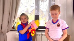 Видео-открытка С днем Защитника Отечества: распаковка и запаковка подарков любимым | 23 февраля