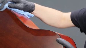 Реставрация старейшей гитары часть 1