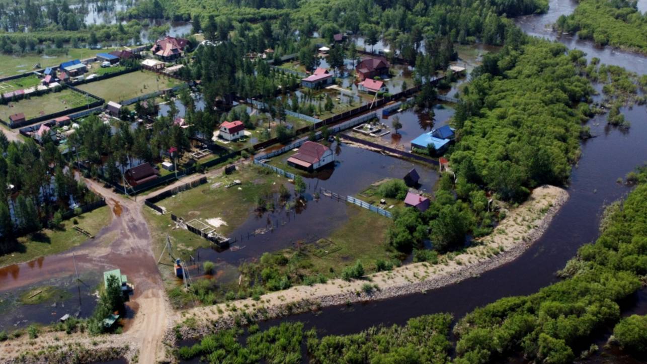 Аномальный паводок: Индигирка затопила 400 участков в Якутии