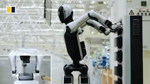 робот Walker S2 сам себе меняет батарею