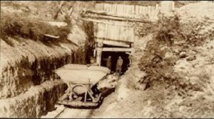 Что обитает в заброшенной штольни в Карелии