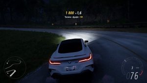 Мощь и элегантность: BMW M8 мчится по трассе в кинематографичном заезде