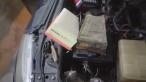 Как заменить воздушный фильтр на Рено Лагуна 1 1999г