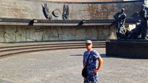 Прогулка по площадям Питера. Не знали, что есть такое святое место. А вы знали?