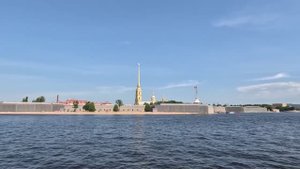 В Петергоф на катамаране