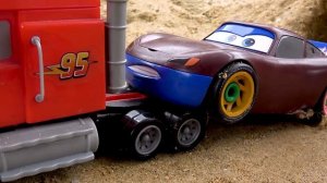 Тачки молния маквин игрушки и машина мультик