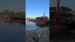Десятки литров солярки из фуры вылились в Дон под Воронежем