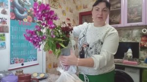 КАК У НАС ДЕЛА, СХОДИЛА НА БАЗАР, ПОСАДИЛА ЦВЕТЫ, ПОВСЕДНЕВНАЯ ЖИЗНЬ