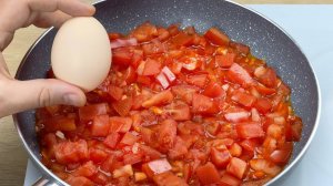Таких вкусных яиц с помидорами я еще не ел! Простейший завтрак за 5 минут