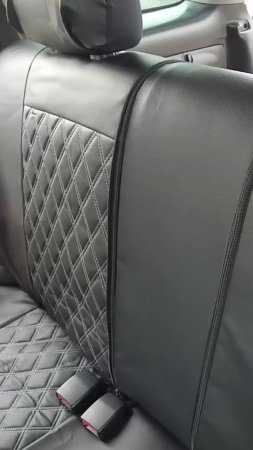 Преобразите интерьер вашего автомобиля с универсальными чехлами на сиденья из перфорированной эко...