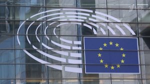 После двух месяцев дискуссий ЕС все-таки одобрил новый пакет антироссийских санкций