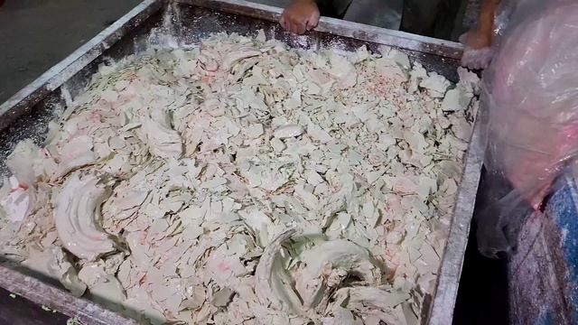 Пакистанские мастера - удивительное производство мыла марки Beauty Golden на местной фабрике - смотреть видео онлайн от «Restorations Tools» в хорошем качестве, опубликованное 18 июля 2025 года в 22:13:04 00:13:56.