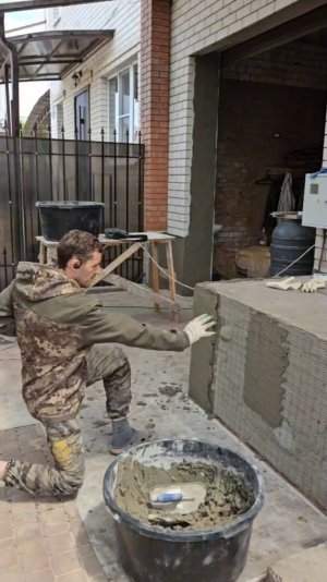 ремонт цоколя на даче .декоративная штукатурка мастер класс Анатолий. Ростов-на-дону.  #творчество