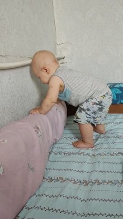 18-07-2025 научился вставать,почти 8 месяцев