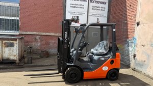 Газ/Бензиновый погрузчик б/у TОYОТA 32-8FGF15 (Япония)