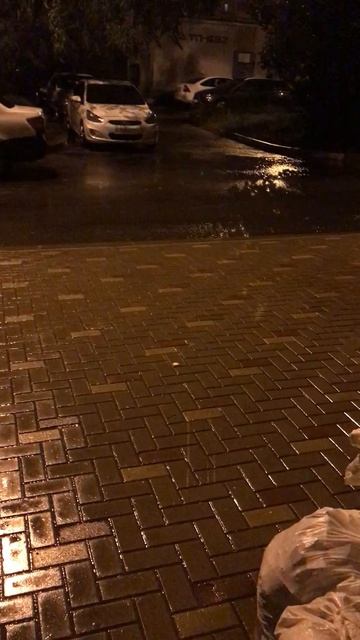 Вода бежит словно деньги с кармана🧐 смотреть онлайн