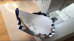Подруга запретила выбрасывать старый бюстгальтер. Шью из него идеальный лиф для купальника