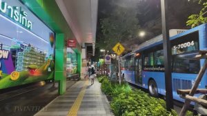 Силом — деловой и ночной Бангкок 🇹🇭 Прогулка по яркому району столицы Таиланда: жизнь, шум, огни