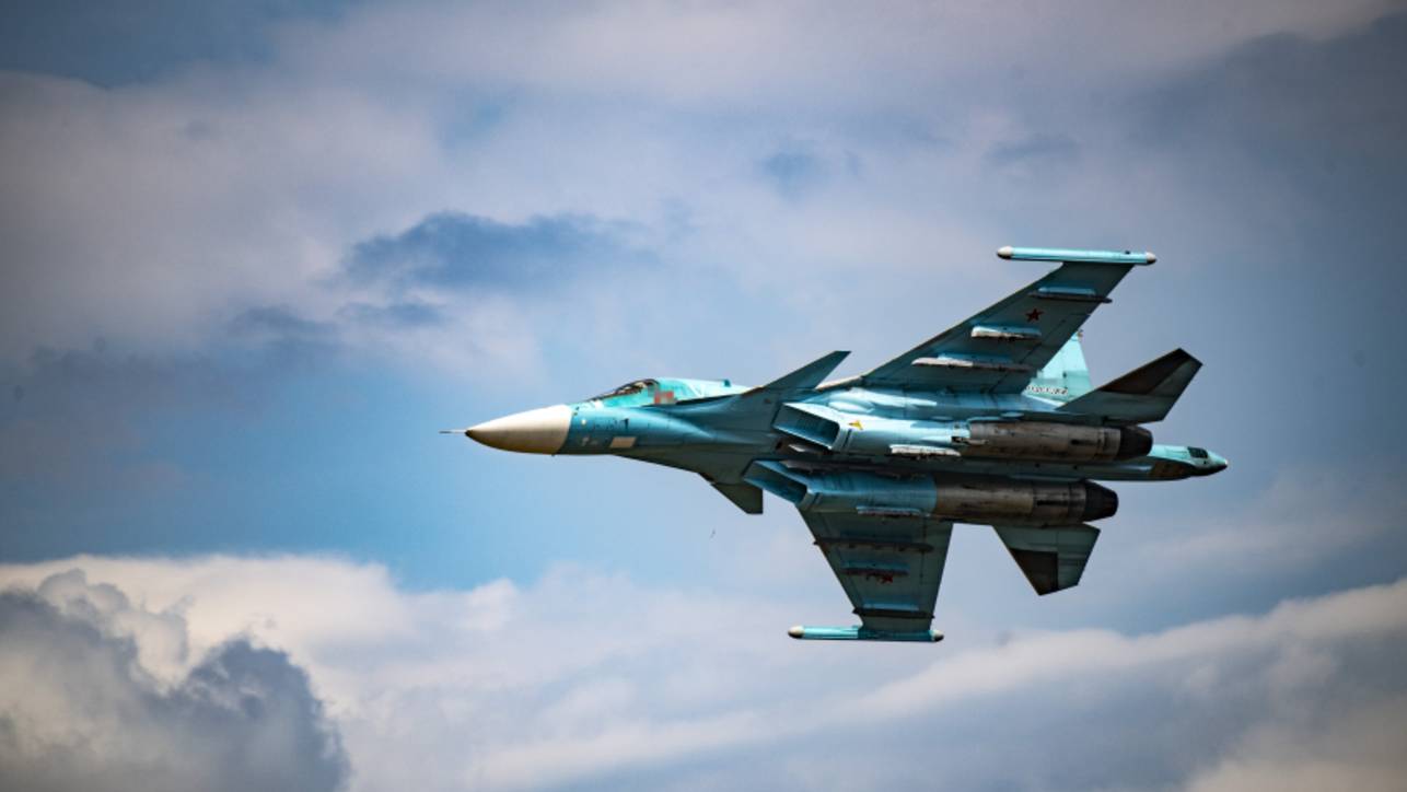 Су-34 уничтожил пункт управления беспилотниками ВСУ. Лучшее видео из зоны СВО