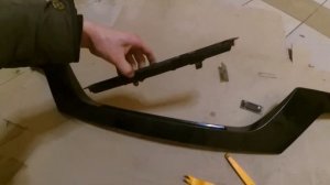 Снятие кнопки багажника BMW E83 51133403611