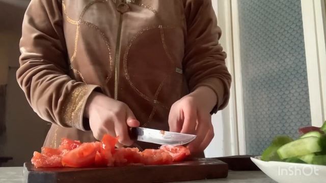 Тарзи таёр кардани салат Фунчоза Ёсамин хела гап зад б смотреть онлайн