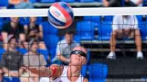 Финал Кубка России по пляжному волейболу стартовал на Дворцовой площади Санкт-Петербурга