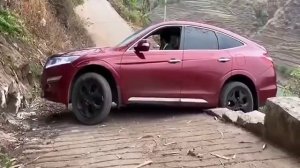 А зачем он туда заезжал?