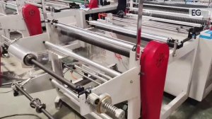 Видео работы Станок для производства пакетов с клеевым клапаном QL-600-1